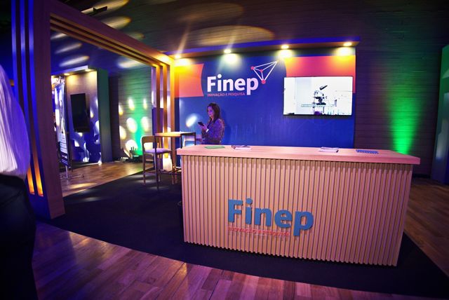 Estande da Finep na área de exposição
