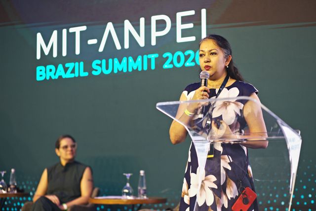 Keynote do MIT no palco principal